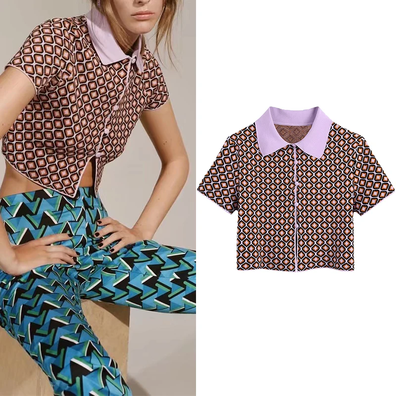 2022 Summer Women Geometric Pattern Knitted Sweater Vintage Short Sleeve Single-breasted Polo Collar Short Cardigan BB22186
2022 Summer Women Geometric Pattern Knitted Sweater Vintage Short Sleeve Single-breasted Polo Collar Short Cardigan BB22186