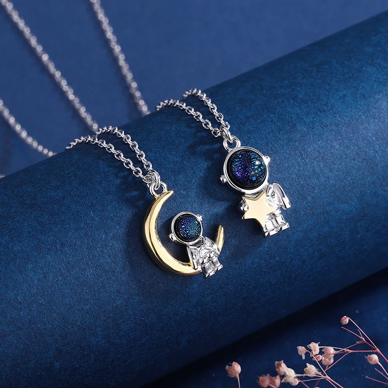 Ins Wind Small Robot Necklace Cross Chain Stars Coloured Glaze Simple Navigator Couple Necklace Astronaut Necklace Female
Ins Wind Small Robot Necklace Cross Chain Stars Coloured Glaze Simple Navigator Couple Necklace Astronaut Necklace Female