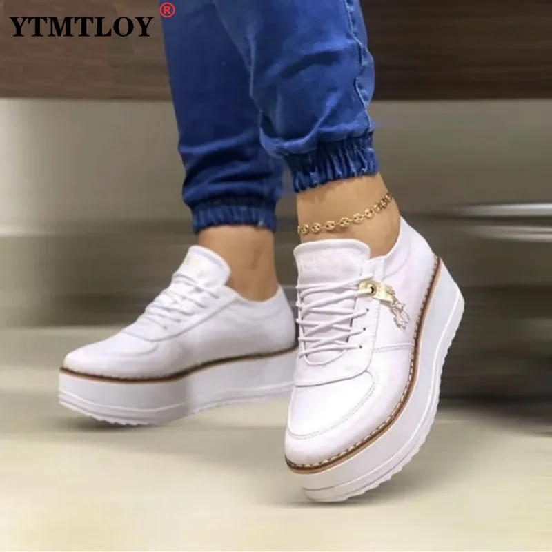 Кроссовки женские из ПУ кожи, однотонные, на шнуровке, дышащие удобные, повседневная универсальная обувь на платформе, весна-лето
Кроссовки женские из ПУ кожи, однотонные, на шнуровке, дышащие удобные, повседневная универсальная обувь на платформе, весна-лето