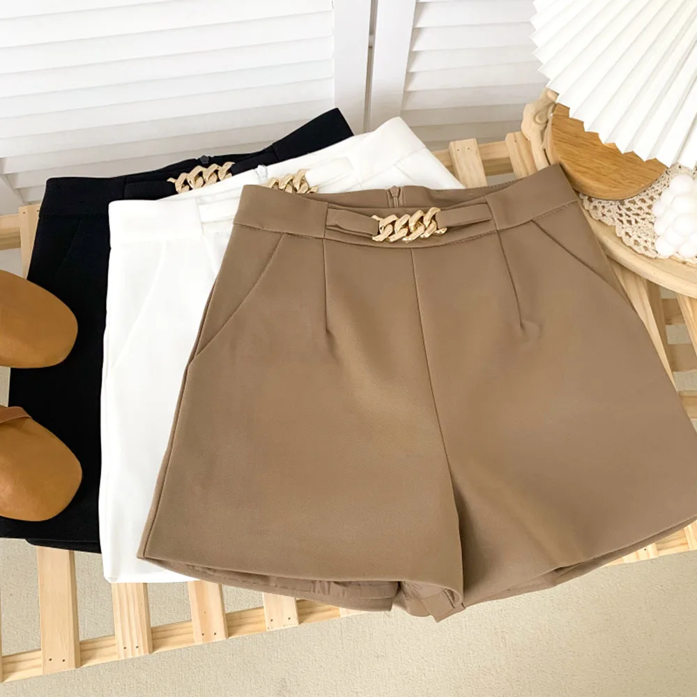 2022 New Summer Fashion All-match solid color Shorts metal chain high waist slim Suit Shorts casual wide leg Shorts
2022 New Summer Fashion All-match solid color Shorts metal chain high waist slim Suit Shorts casual wide leg Shorts