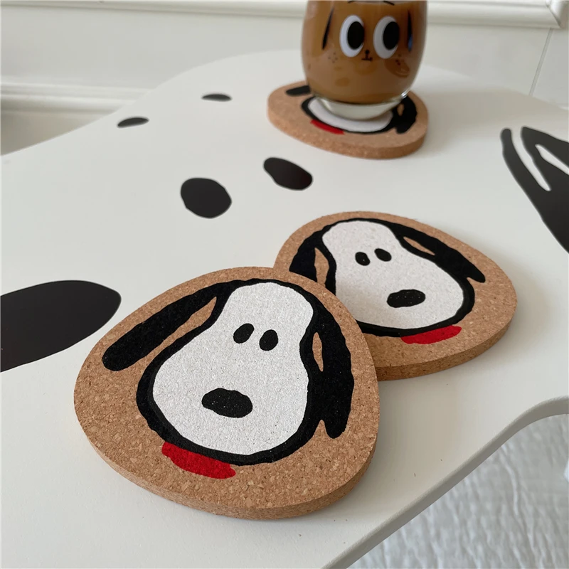 Cute Cartoon Snoopy Anti-scald Coaster Puppy Dog Head Cork Insulation Pad Anti-scald Decorative Tea Coaster 
Cute Cartoon Snoopy Anti-scald Coaster Puppy Dog Head Cork Insulation Pad Anti-scald Decorative Tea Coaster