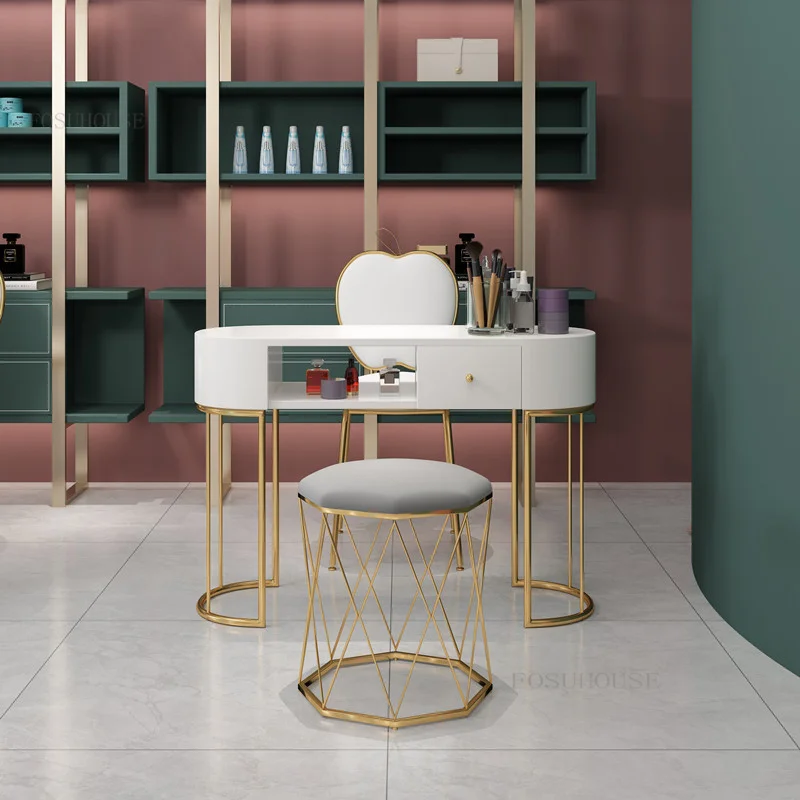 European Nail Table and Chair Set Simple Wrought Iron Manicure Tables Light Luxury Ins Single Double Professional Manicure Table
European Nail Table and Chair Set Simple Wrought Iron Manicure Tables Light Luxury Ins Single Double Professional Manicure Table