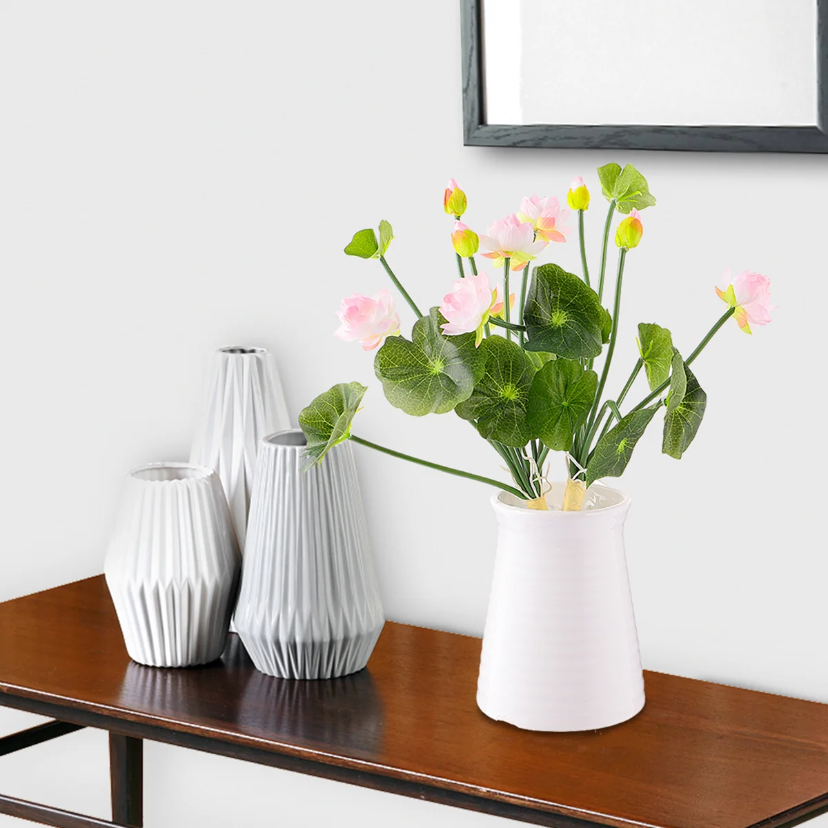 2 Pcs Artificial Lotus Home Decor Flower Fish Tank Silk Flowers Arrangement Room Cloth
2 Pcs Artificial Lotus Home Decor Flower Fish Tank Silk Flowers Arrangement Room Cloth