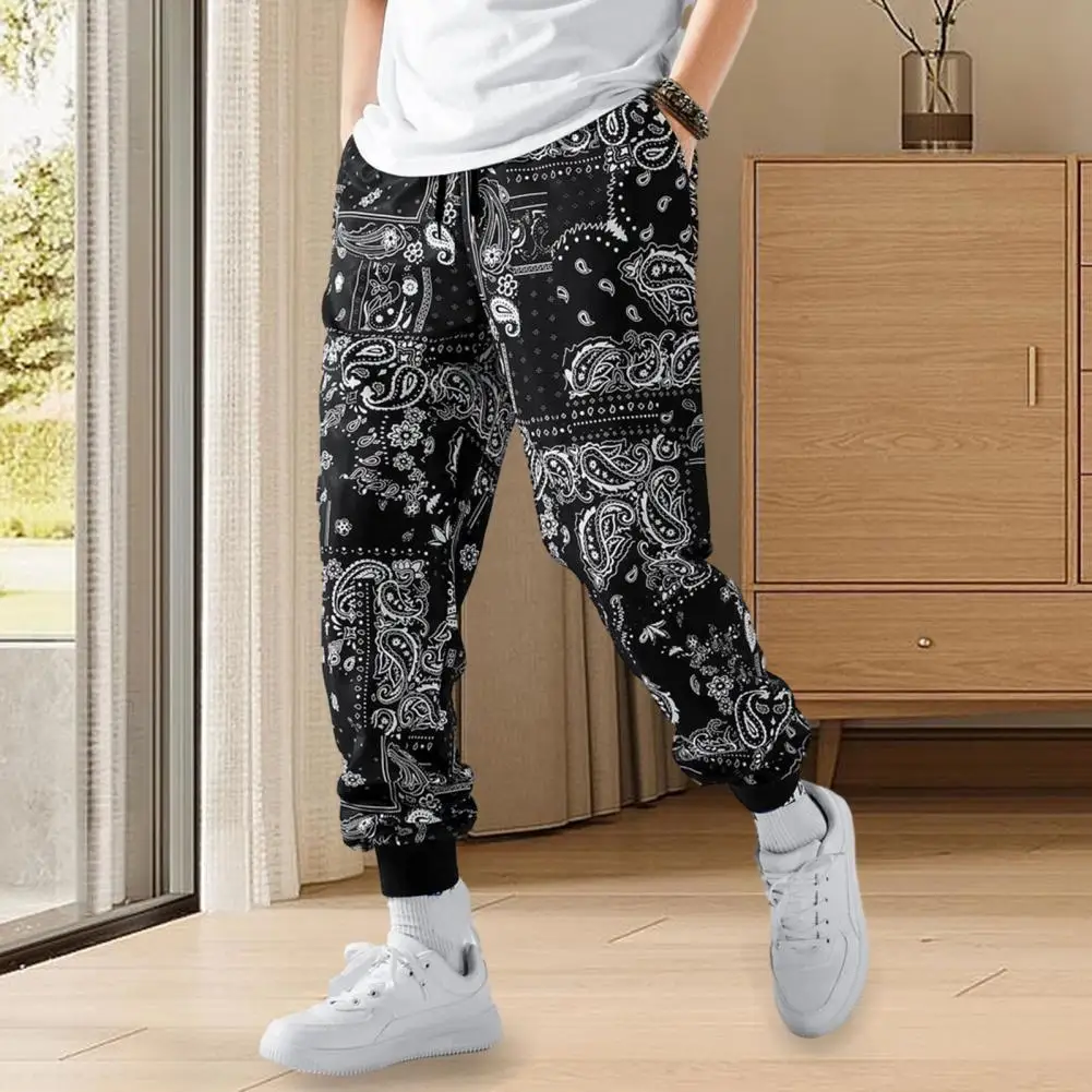 Strip Combining Comfort And Performance, These Slim-fit Dress Pants Add A Touch Of Stretch For Extra Comfort.
Strip Combining Comfort And Performance, These Slim-fit Dress Pants Add A Touch Of Stretch For Extra Comfort.