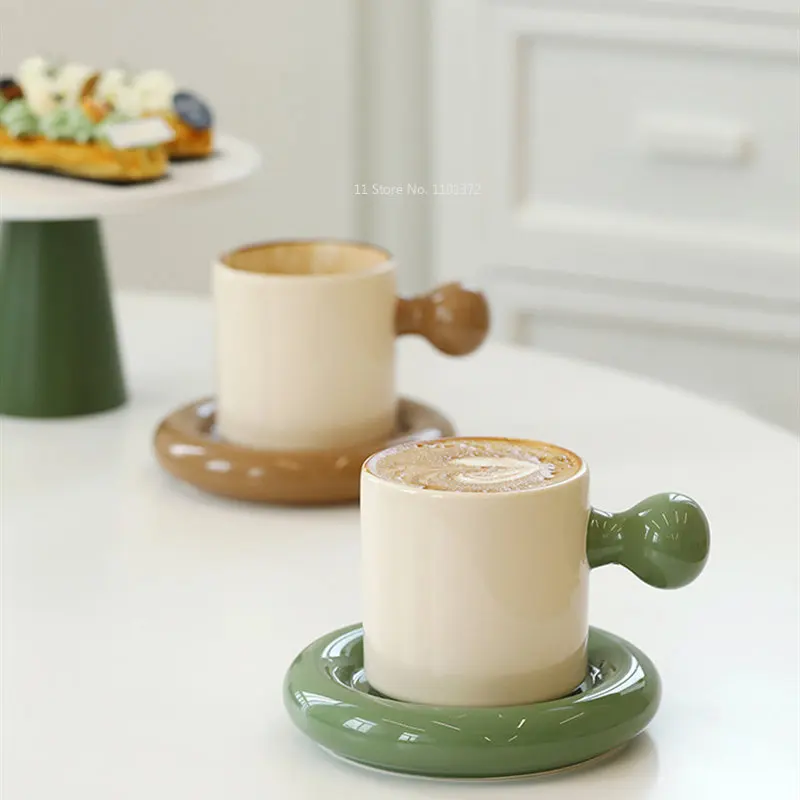 Small Ball Handle Mug Vintage Color Matching Coffee Cup with Plate Ceramic Couple Water Cup Milk Cup Teacup Mug with Spoon
Small Ball Handle Mug Vintage Color Matching Coffee Cup with Plate Ceramic Couple Water Cup Milk Cup Teacup Mug with Spoon