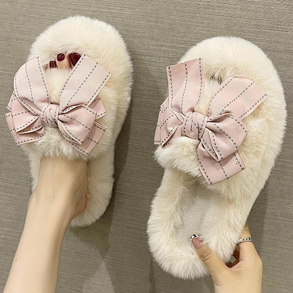Женские пушистые тапочки на платформе, зимние меховые теплые шлепанцы, женские модные мягкие плюшевые тапочки с бантом, женские дизайнерские домашние шлепанцы ks577 
Женские пушистые тапочки на платформе, зимние меховые теплые шлепанцы, женские модные мягкие плюшевые тапочки с бантом, женские дизайнерские домашние шлепанцы ks577
