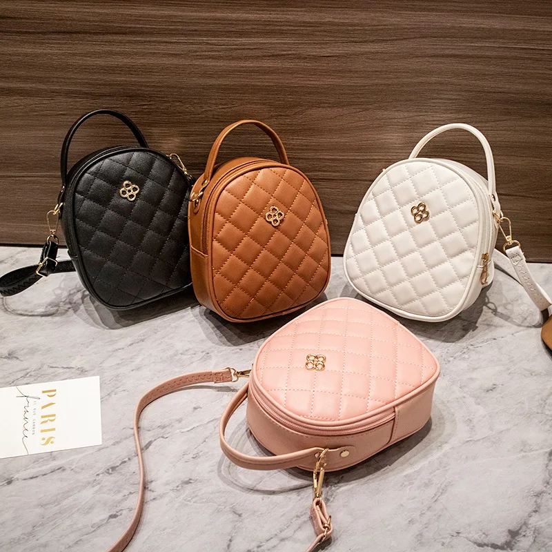 2022 Korean Version Women's Handbags Embroidered Purse Live Broadcast Hot Style Ladies Shoulder Bag Dual Purpose Backpack
2022 Korean Version Women's Handbags Embroidered Purse Live Broadcast Hot Style Ladies Shoulder Bag Dual Purpose Backpack