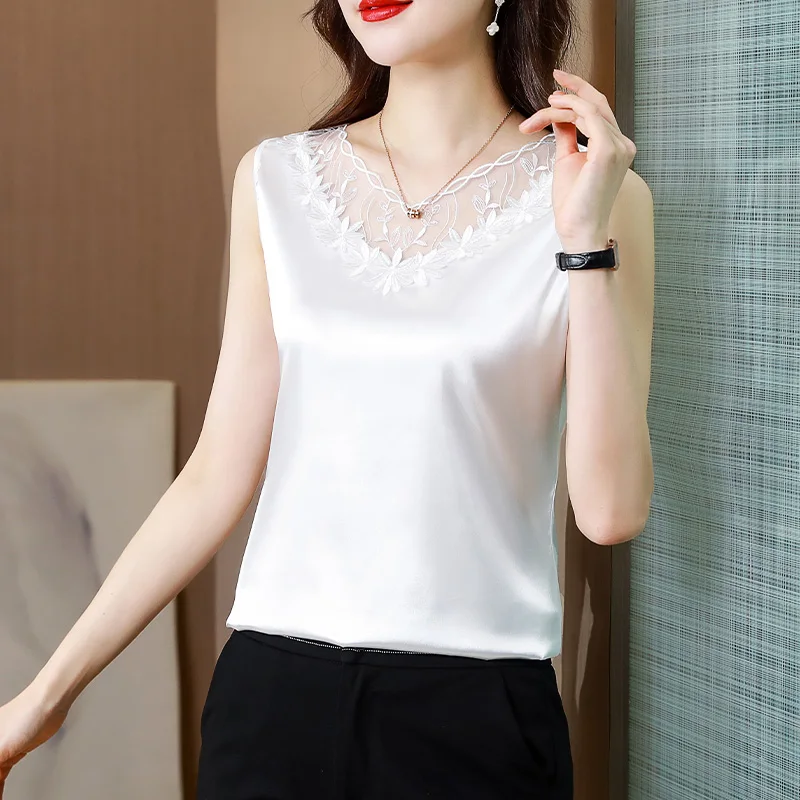 Elegant Sleeveless Silk Clothes Casual Slim Solid Lace Satin Tops Summer Hollow Flower Embroidery Women Blouses and Shirts 24672
Elegant Sleeveless Silk Clothes Casual Slim Solid Lace Satin Tops Summer Hollow Flower Embroidery Women Blouses and Shirts 24672