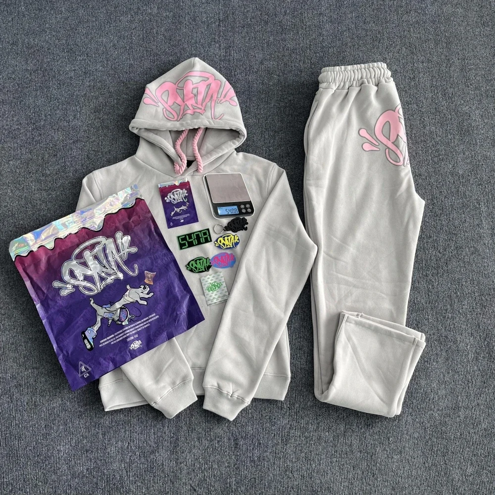 Hip Hop Star Clothing Syna World Women Synaworld Streetwear Celebrity Same Style Hoodies Trousers Set Men Tops Pants Sweatshirts
Hip Hop Star Clothing Syna World Women Synaworld Streetwear Celebrity Same Style Hoodies Trousers Set Men Tops Pants Sweatshirts