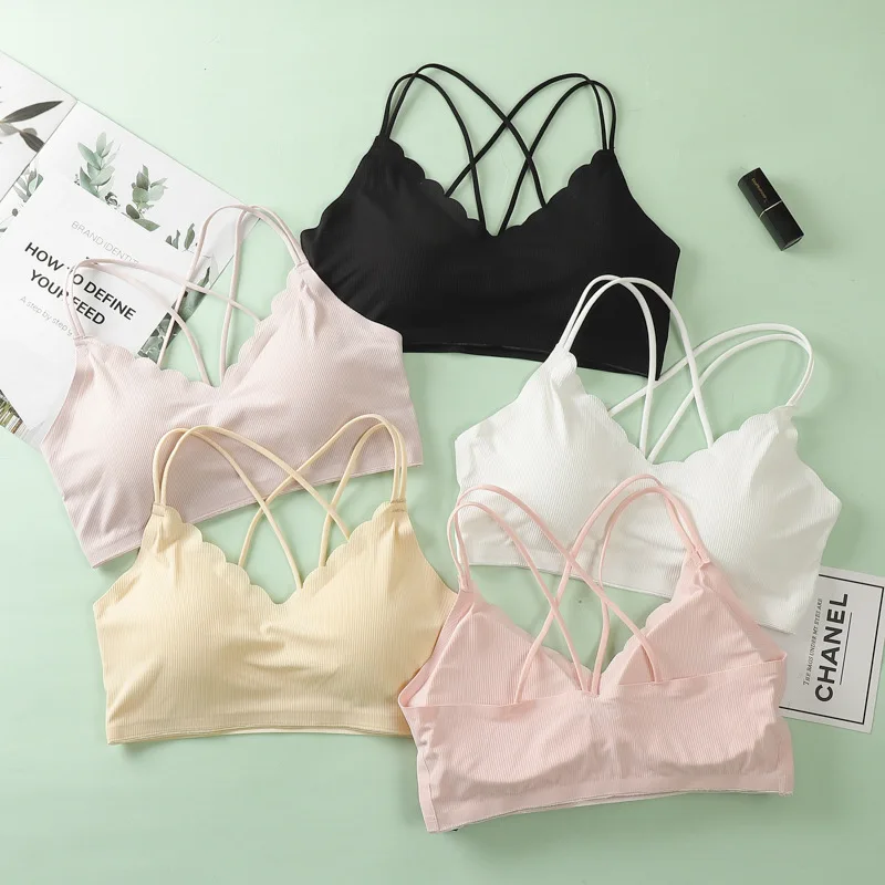 Traceless Bra with Chest Pad Inner and Outer Wear Seamless Breathable, Beautiful Back Strap and Bra Wrap for Women Cotton
Traceless Bra with Chest Pad Inner and Outer Wear Seamless Breathable, Beautiful Back Strap and Bra Wrap for Women Cotton