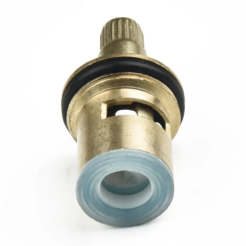 1pc G1 / 2" (DN15) Faucet Valve Water Outlet Connection Bathroom Tap Spout Spare Parts Replaceme Faucet Cartridges Accessories
1pc G1 / 2" (DN15) Faucet Valve Water Outlet Connection Bathroom Tap Spout Spare Parts Replaceme Faucet Cartridges Accessories