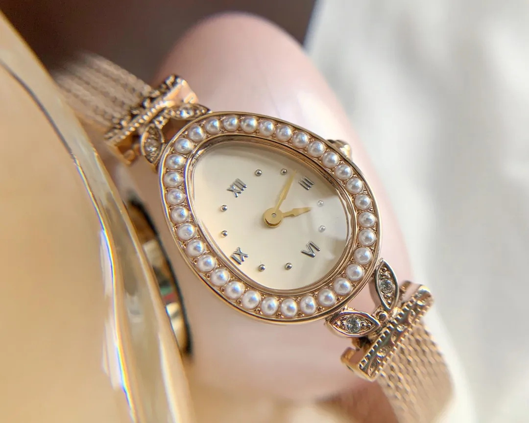 High quality minority brand watch pearl fashion light luxury oval WATCH QUARTZ girls' pointer women's Watch
High quality minority brand watch pearl fashion light luxury oval WATCH QUARTZ girls' pointer women's Watch