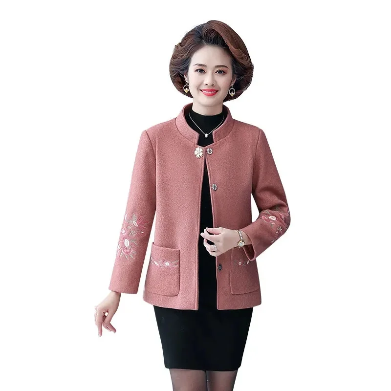 Fashion Women's Woolen Coat 2022 New Spring Autumn Embroidered Woolen Jacket Tops Middle-Aged Elderly Mother Casual Outerwear
Fashion Women's Woolen Coat 2022 New Spring Autumn Embroidered Woolen Jacket Tops Middle-Aged Elderly Mother Casual Outerwear