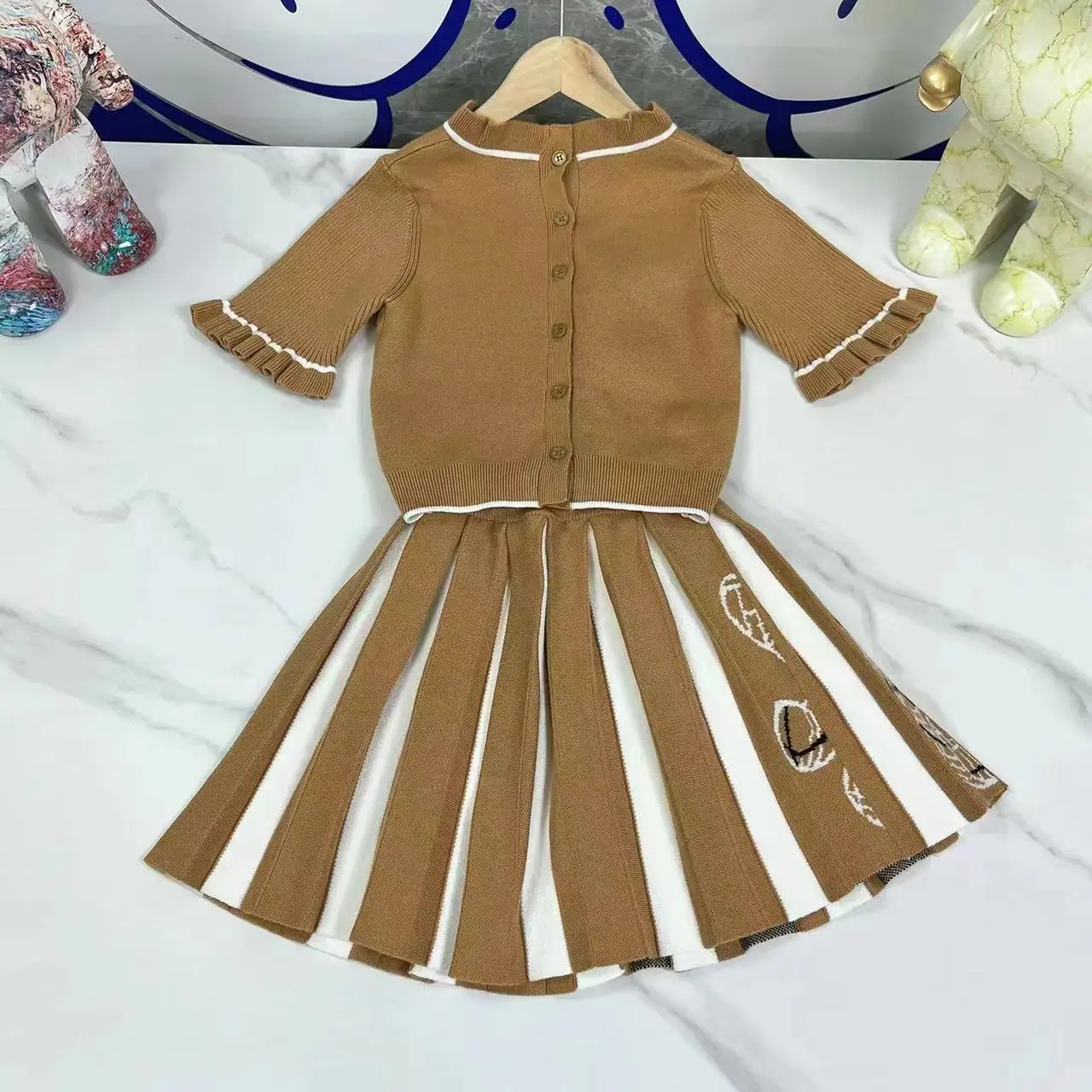 childrens clothing 2022 spring autumn knitted cardigan+pleated skirt 2pcs kids teenger girls clothes set big Girls Outfit Suit
childrens clothing 2022 spring autumn knitted cardigan+pleated skirt 2pcs kids teenger girls clothes set big Girls Outfit Suit