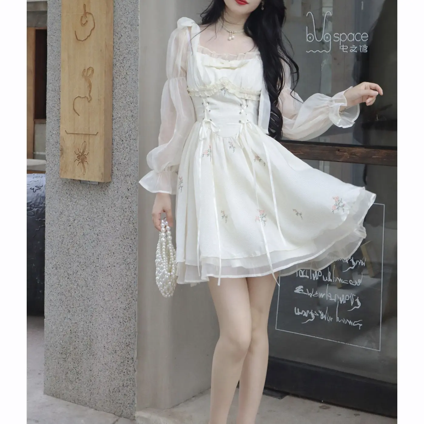 Korea Fashion Sweet Fairy Women Dress Summer 2023 Flower Elegant Office Lady Dress Square Collar Wood Ear One Piece Mini Dress 
Korea Fashion Sweet Fairy Women Dress Summer 2023 Flower Elegant Office Lady Dress Square Collar Wood Ear One Piece Mini Dress
