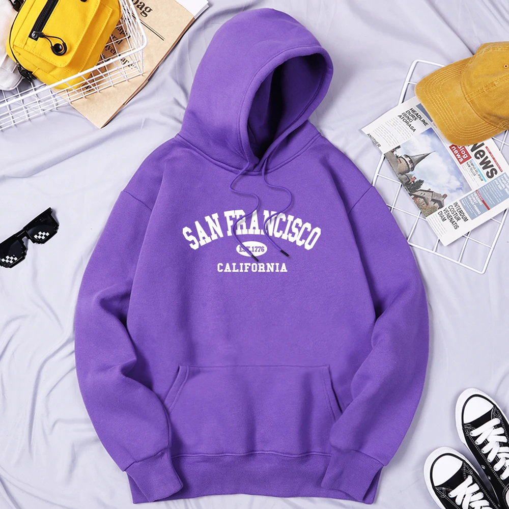 Sanfrancisco Est.1776 Удобный Повседневный Спортивный костюм с капюшоном с надписью Калифорния, винтажная Базовая толстовка, спортивные женские топы
Sanfrancisco Est.1776 Удобный Повседневный Спортивный костюм с капюшоном с надписью Калифорния, винтажная Базовая толстовка, спортивные женские топы