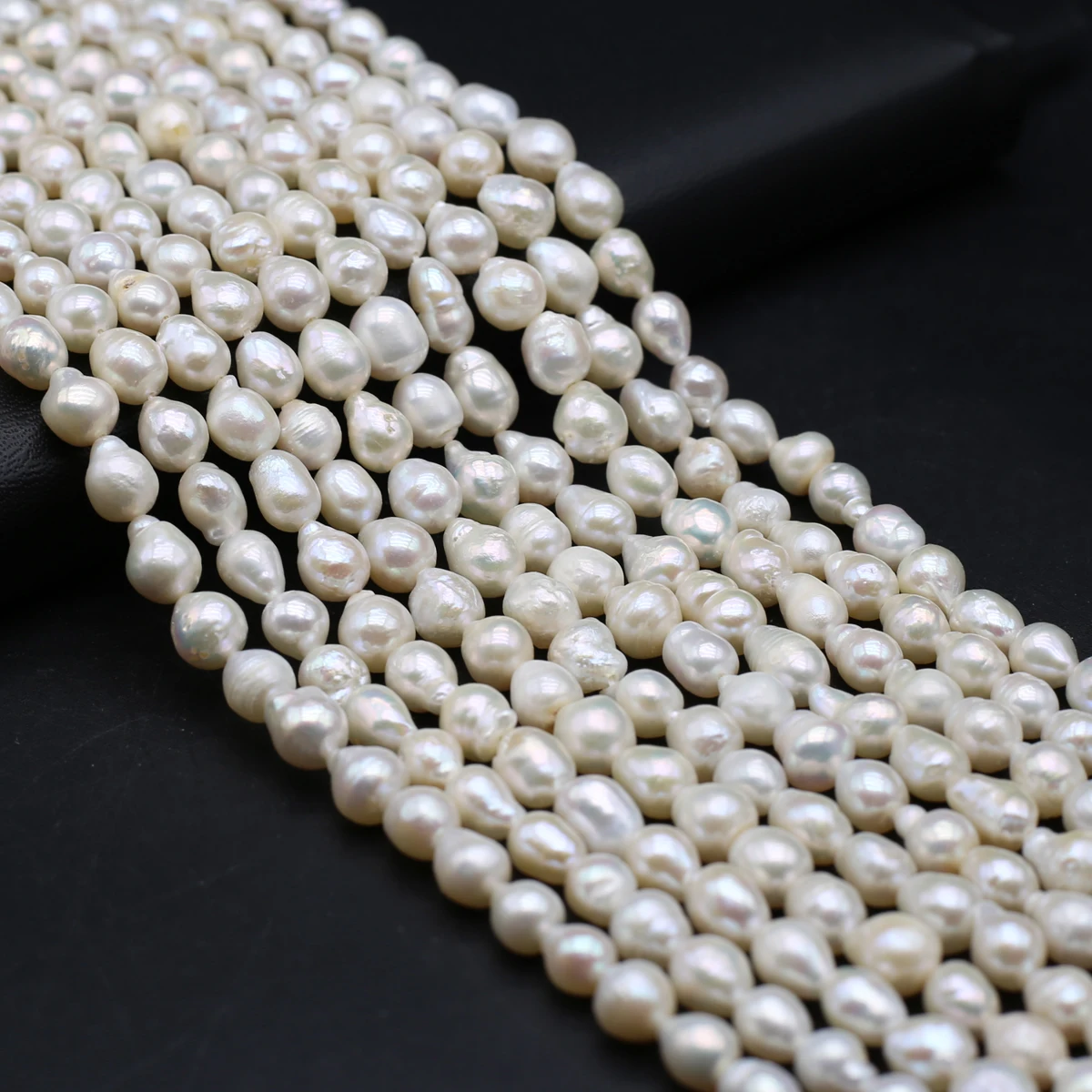 7-8mm Natural Freshwater Pearl Beads Irregular White Pearl Spacer Beads For Jewelry Making DIY Bracelets Necklaces For Women
7-8mm Natural Freshwater Pearl Beads Irregular White Pearl Spacer Beads For Jewelry Making DIY Bracelets Necklaces For Women