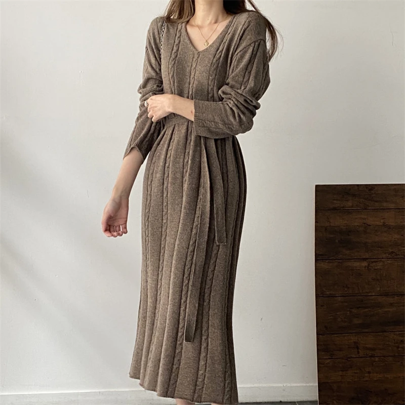 

Шикарное элегантное шерстяное женское платье с длинным рукавом 2022 зимнее корейское свободное трикотажное платье Женская одежда осенний мя...