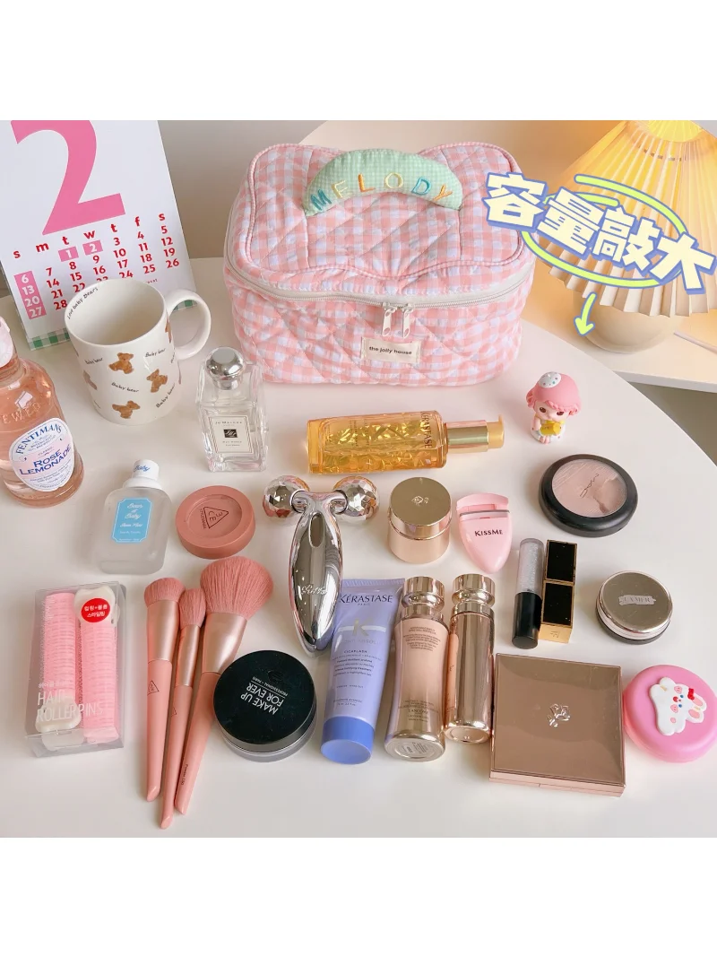 Cosmetics Storage Bag Travel Toiletries Portable Tote bag Large capacity Skincare box candy color cute
Cosmetics Storage Bag Travel Toiletries Portable Tote bag Large capacity Skincare box candy color cute