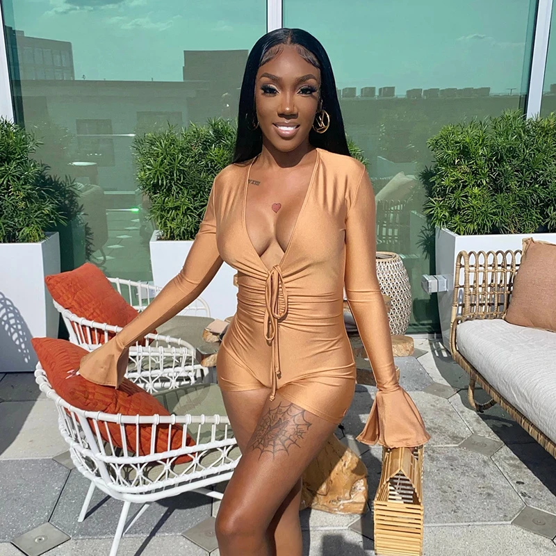 2022 Autumn INS New Women's Fashion Solid Color Temperament Bandage Hollow Bell Sleeve V-neck Sexy Jumpsuit
2022 Autumn INS New Women's Fashion Solid Color Temperament Bandage Hollow Bell Sleeve V-neck Sexy Jumpsuit