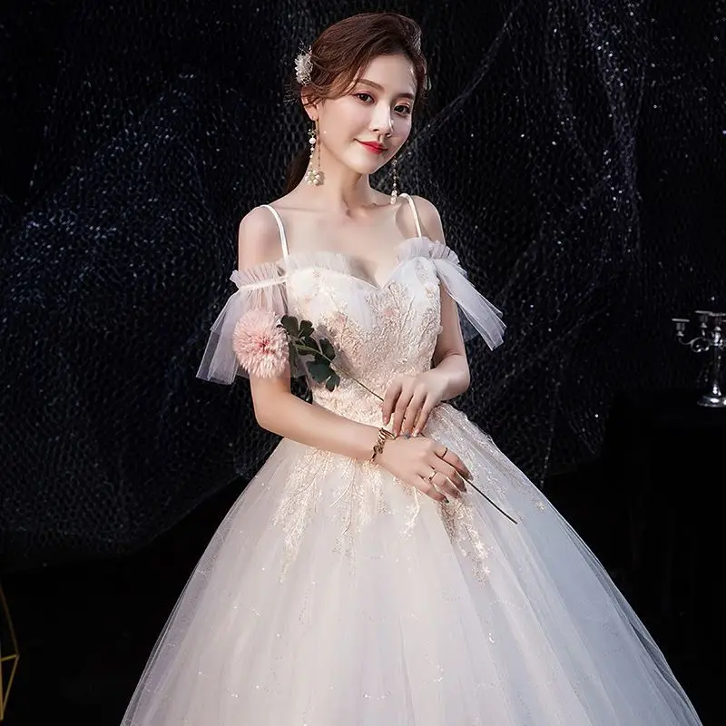 New main wedding dress breasted wedding dress fashion simple Korean lace princess spring summer fairy Wedding Banquet Dresses
New main wedding dress breasted wedding dress fashion simple Korean lace princess spring summer fairy Wedding Banquet Dresses