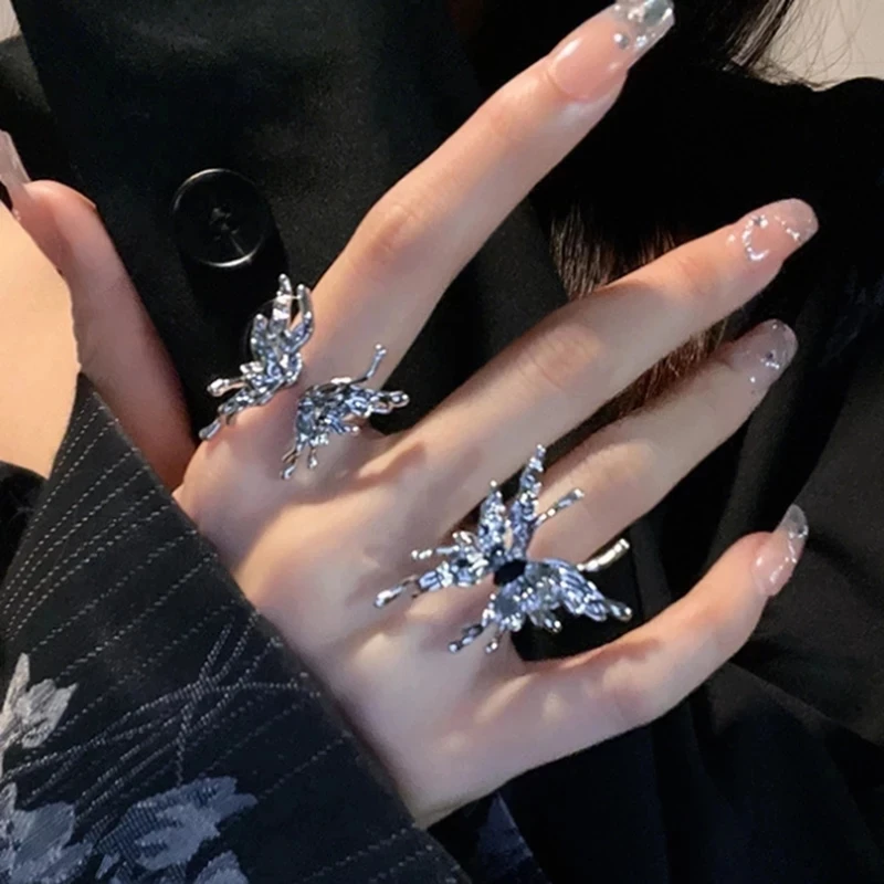 2PCS SET Gothic Trend Punk Irregular Liquid Metal Butterfly Adjustable Open Rings For Women Aesthetic Egirl Insect Y2K Jewelry
2PCS SET Gothic Trend Punk Irregular Liquid Metal Butterfly Adjustable Open Rings For Women Aesthetic Egirl Insect Y2K Jewelry
