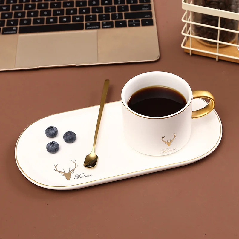 200ml Retro Luxury Gold Rim Ceramics Coffee Cups And Saucers Spoon Set Ceramic Plates Porcelain Cup For Home Tea Milk Coffee
200ml Retro Luxury Gold Rim Ceramics Coffee Cups And Saucers Spoon Set Ceramic Plates Porcelain Cup For Home Tea Milk Coffee