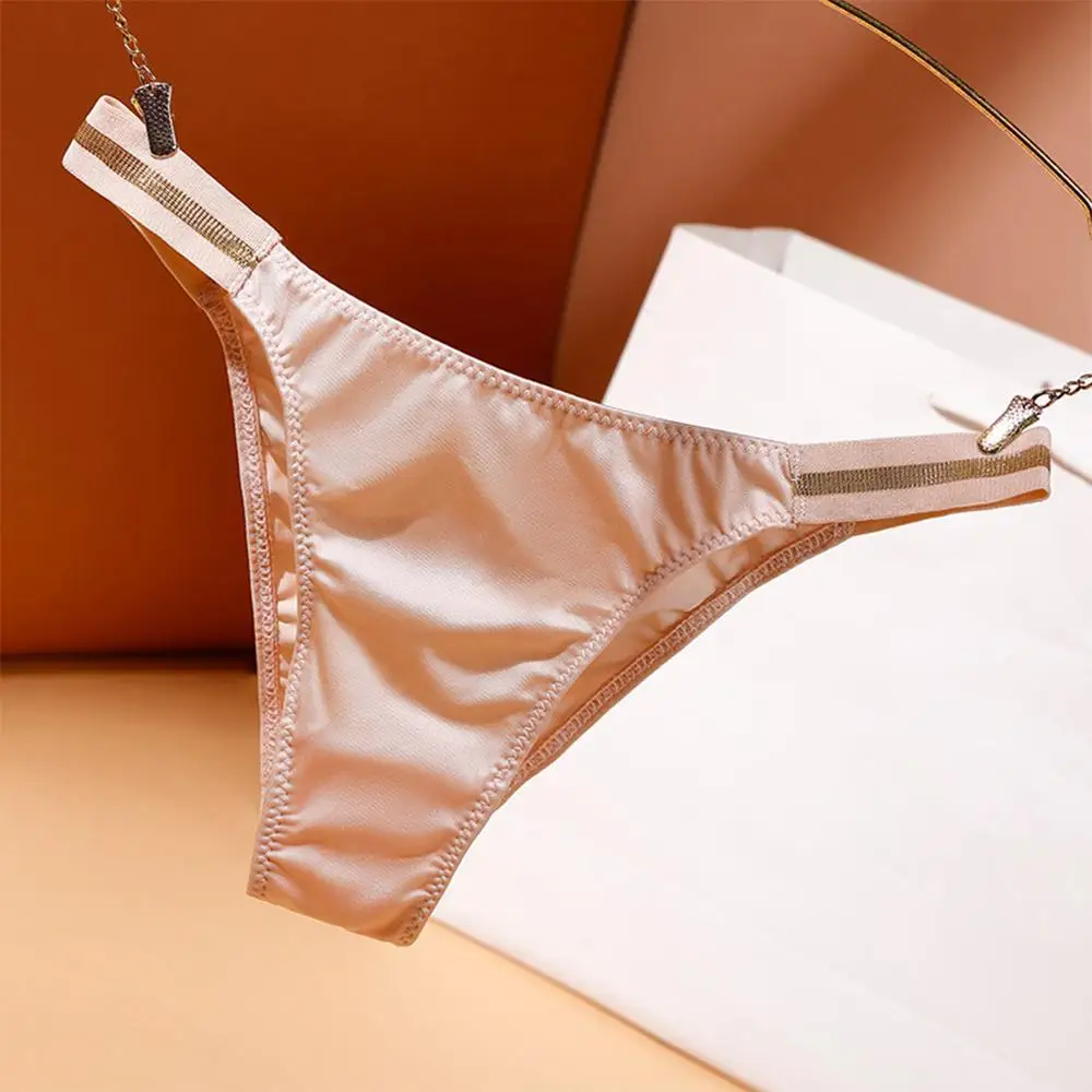 Women Seamless T-Back Thongs Sexy Comfortable Low Rise Underwear Sexy Lady Bikini Briefs G-string Female Breathable Underpants
Women Seamless T-Back Thongs Sexy Comfortable Low Rise Underwear Sexy Lady Bikini Briefs G-string Female Breathable Underpants
