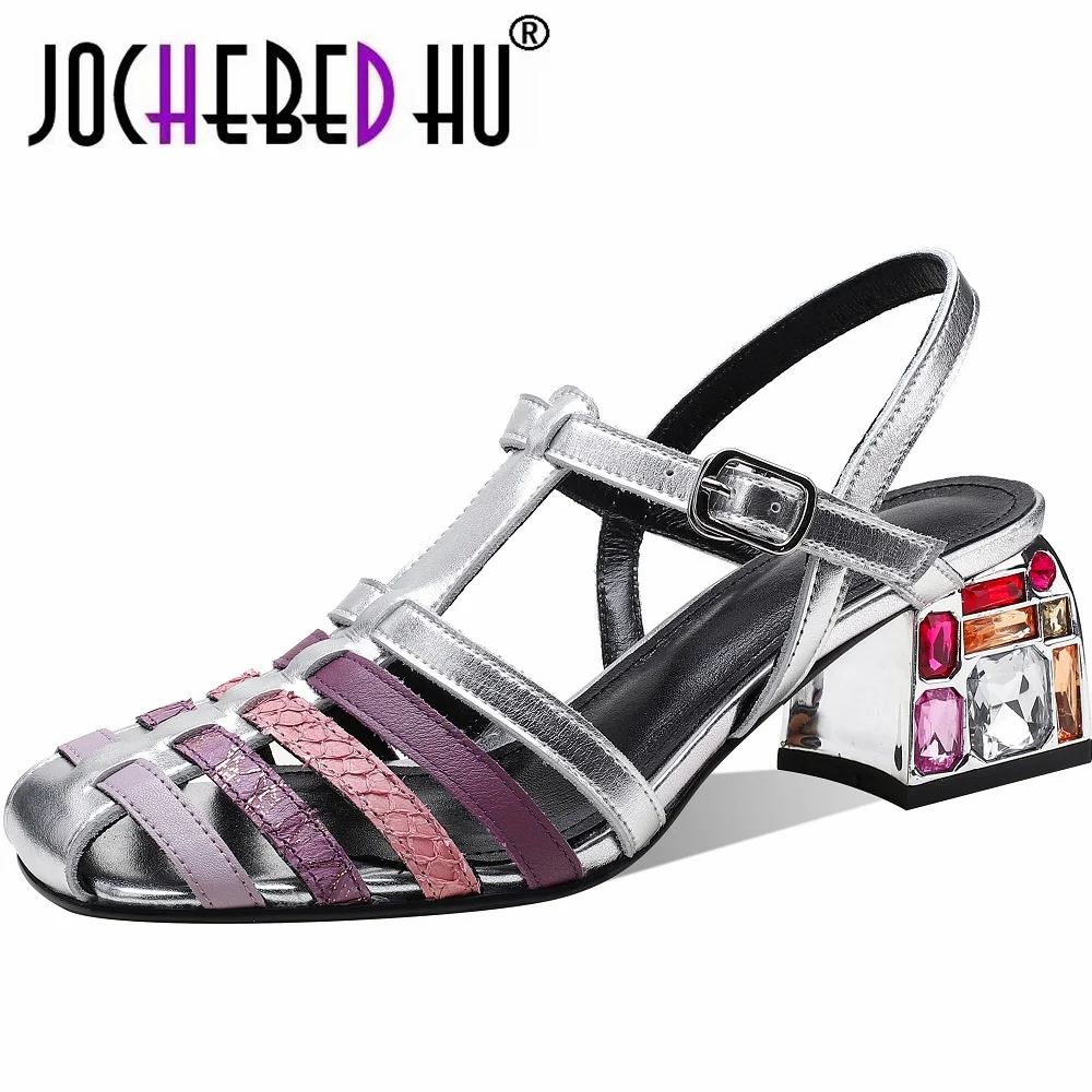 【JOCHEBED HU】Fashion Mixed Color Weave Women Genuine Leather Sandals Square Toe Thick Heels Buckle Strap Spring Summer Shoes
【JOCHEBED HU】Fashion Mixed Color Weave Women Genuine Leather Sandals Square Toe Thick Heels Buckle Strap Spring Summer Shoes
