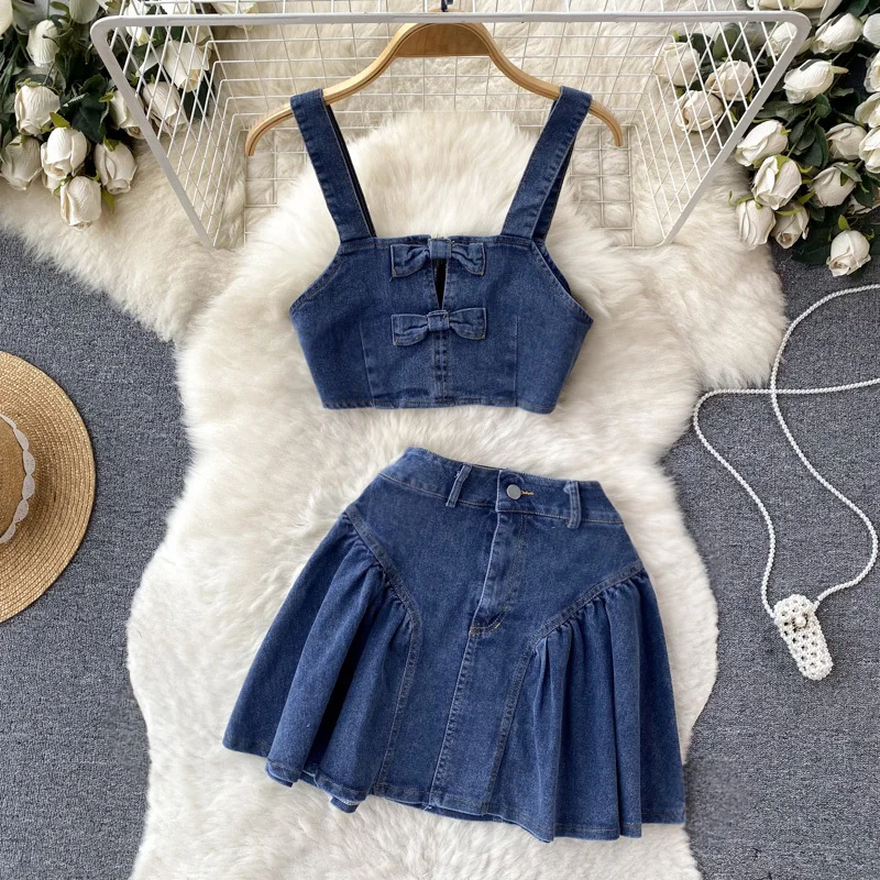 Women's Summer Sexy 2-piece Sets Sleeveless Bow Strapless Denim Tops+High Waist Vintage Blue Jeans Skirts Suits Outfits
Women's Summer Sexy 2-piece Sets Sleeveless Bow Strapless Denim Tops+High Waist Vintage Blue Jeans Skirts Suits Outfits