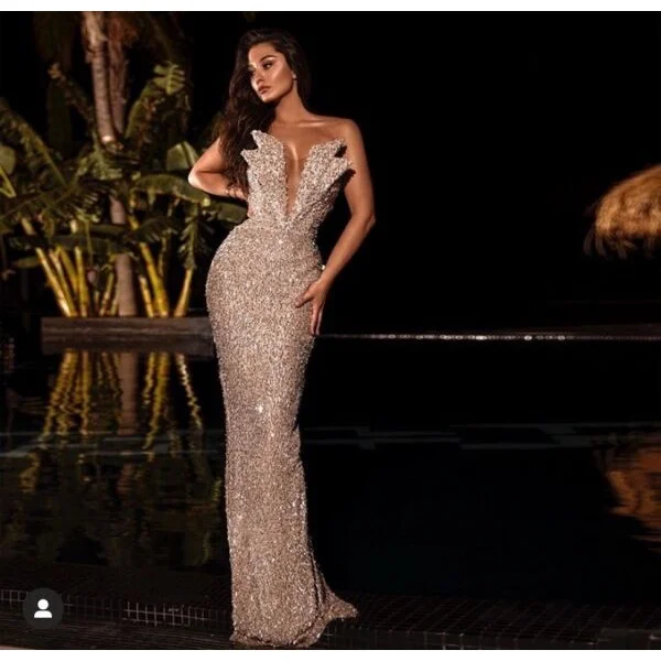 Women Deep V Sequins Glitters Off Shoulder Sleeveless Cocktail Host Club Night Long Dress Party Maxi Gown 
Women Deep V Sequins Glitters Off Shoulder Sleeveless Cocktail Host Club Night Long Dress Party Maxi Gown