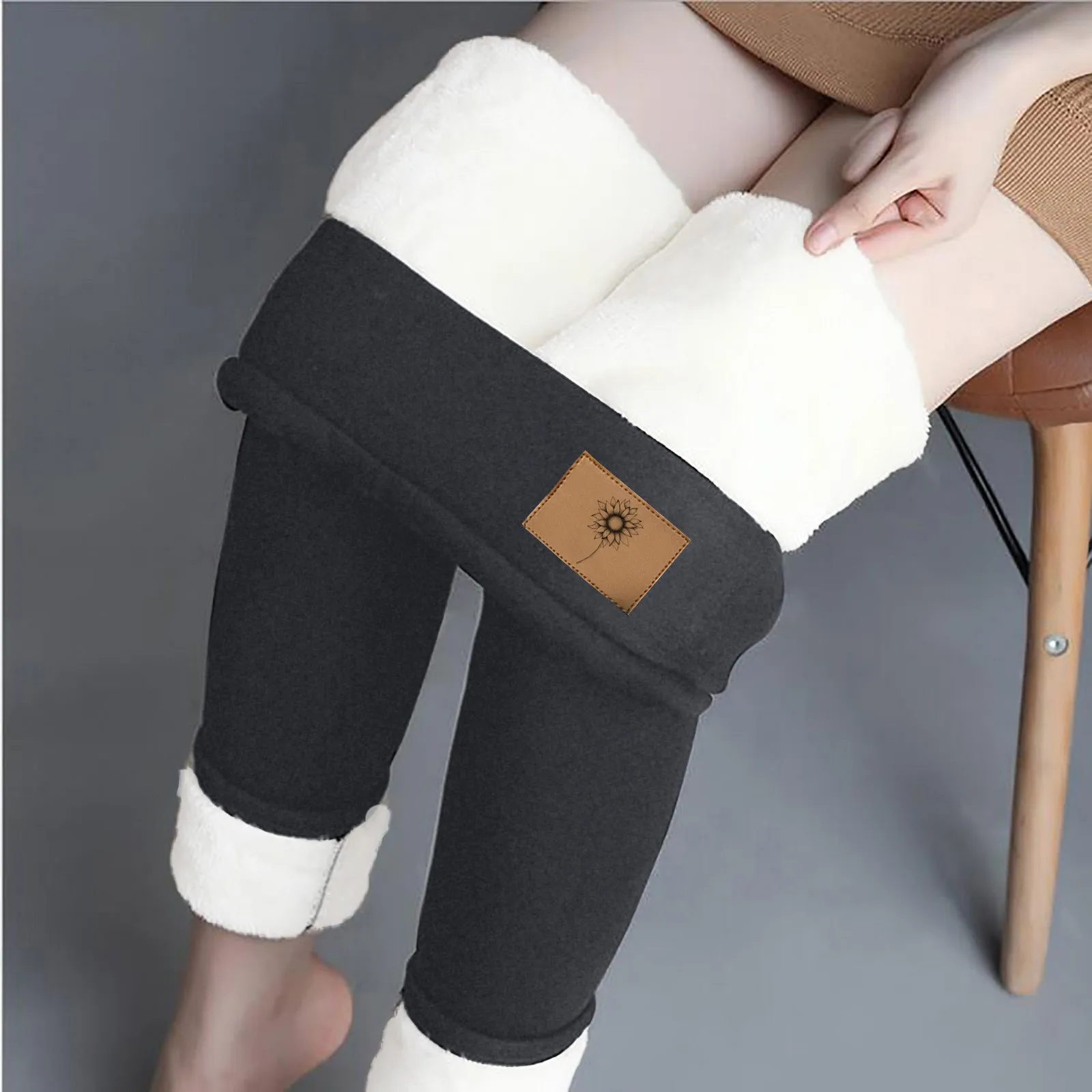 Winter Womens Thermal Pants Fashion Solid Color Dandelion Pattern Thicken Trousers High Waist Warm Plush Pant Pantalon A40
Winter Womens Thermal Pants Fashion Solid Color Dandelion Pattern Thicken Trousers High Waist Warm Plush Pant Pantalon A40