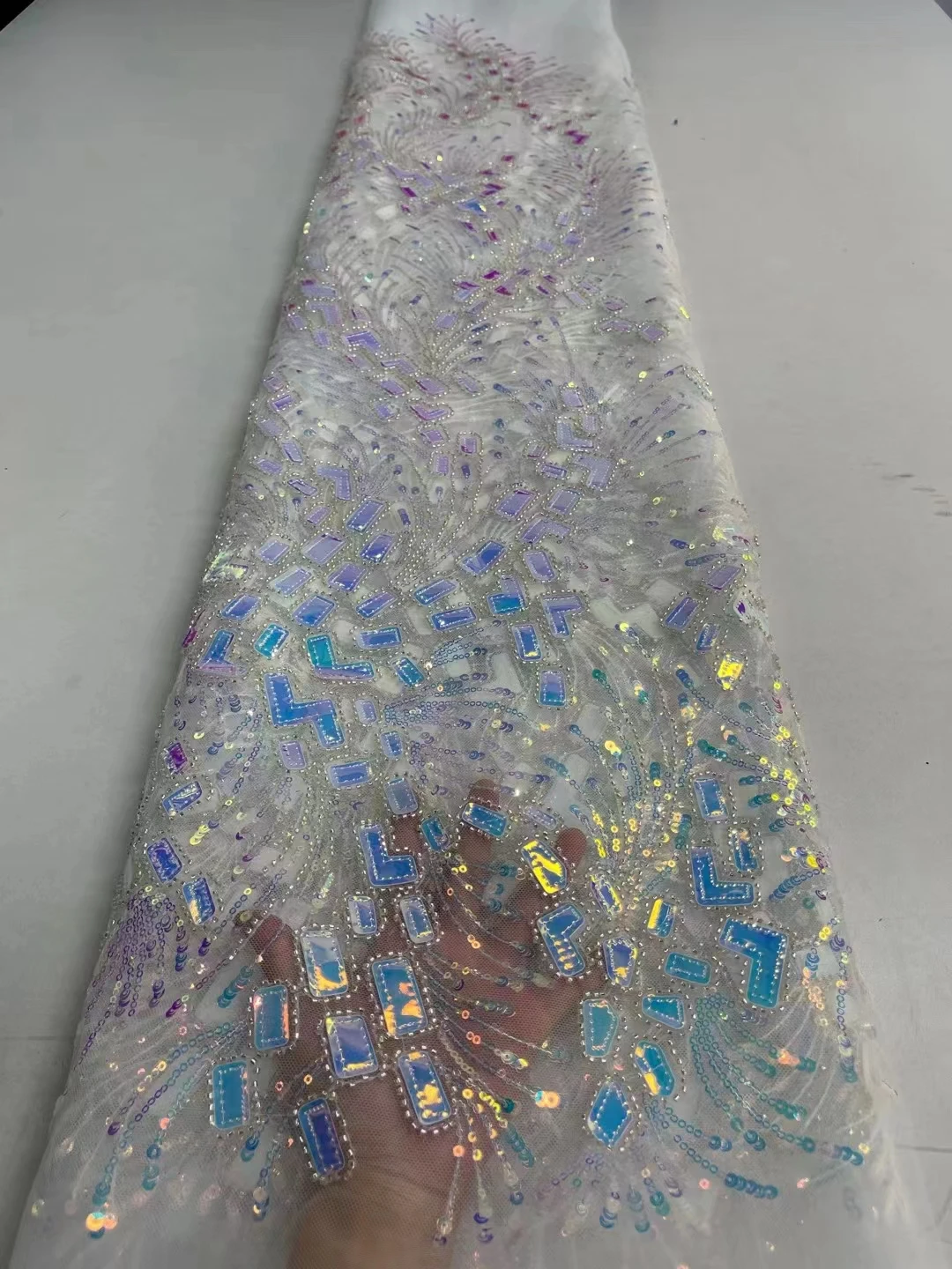 Luxury Big Sequins Beaded Groom Embroidery African Mesh Lace Fabric High Quality Sequins Lace For Nigerian Wedding Dress
Luxury Big Sequins Beaded Groom Embroidery African Mesh Lace Fabric High Quality Sequins Lace For Nigerian Wedding Dress