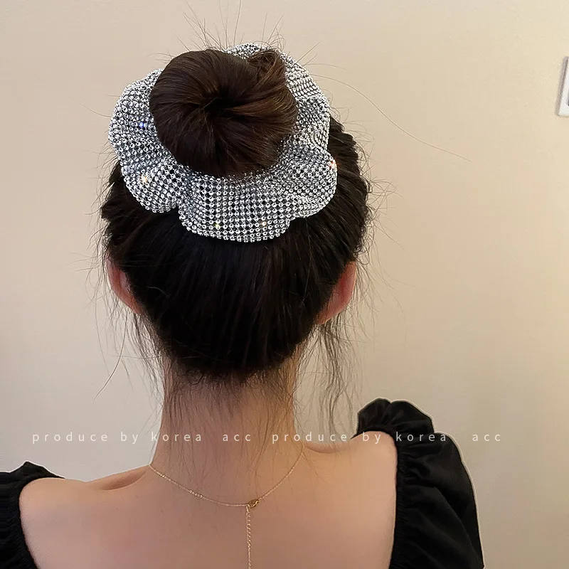 Diamond Encrusted Large Intestine Hair Circle, Korea Dongdaemun Geometric Network Red Temperament, Simple Fashion, Innovative
Diamond Encrusted Large Intestine Hair Circle, Korea Dongdaemun Geometric Network Red Temperament, Simple Fashion, Innovative