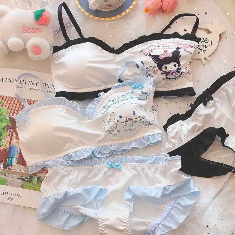 Новинка Sanrio Kuromi Cinnamoroll женские трусики топ сексуальный бюстгальтер комплект нижнего белья аниме Kawaii милый креативный Рождественский подарок для девочки
Новинка Sanrio Kuromi Cinnamoroll женские трусики топ сексуальный бюстгальтер комплект нижнего белья аниме Kawaii милый креативный Рождественский подарок для девочки