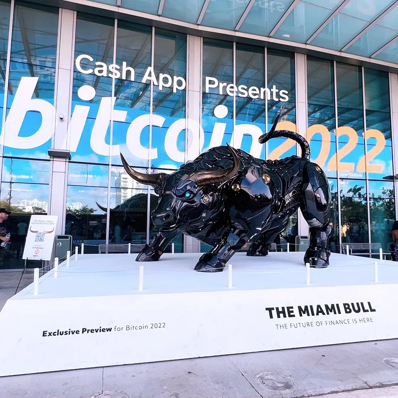 Vilead 20 см модель Miami Bull сувенирная статуя робот скульптура офисный стол украшение дома монеты значок настенная улица OX Биткоин
Vilead 20 см модель Miami Bull сувенирная статуя робот скульптура офисный стол украшение дома монеты значок настенная улица OX Биткоин