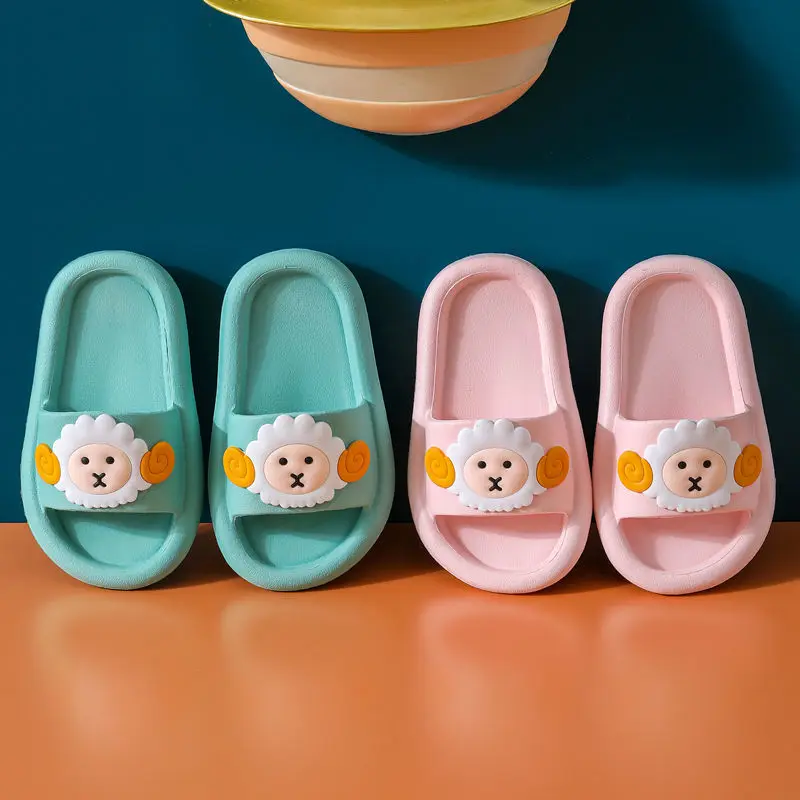 Симпатичные Тапочки из ягненка для девочек, мягкая нескользящая подошва, домашние детские тапочки, Мультяшные тапочки, летние тапочки для ж... 
Симпатичные Тапочки из ягненка для девочек, мягкая нескользящая подошва, домашние детские тапочки, Мультяшные тапочки, летние тапочки для ж...