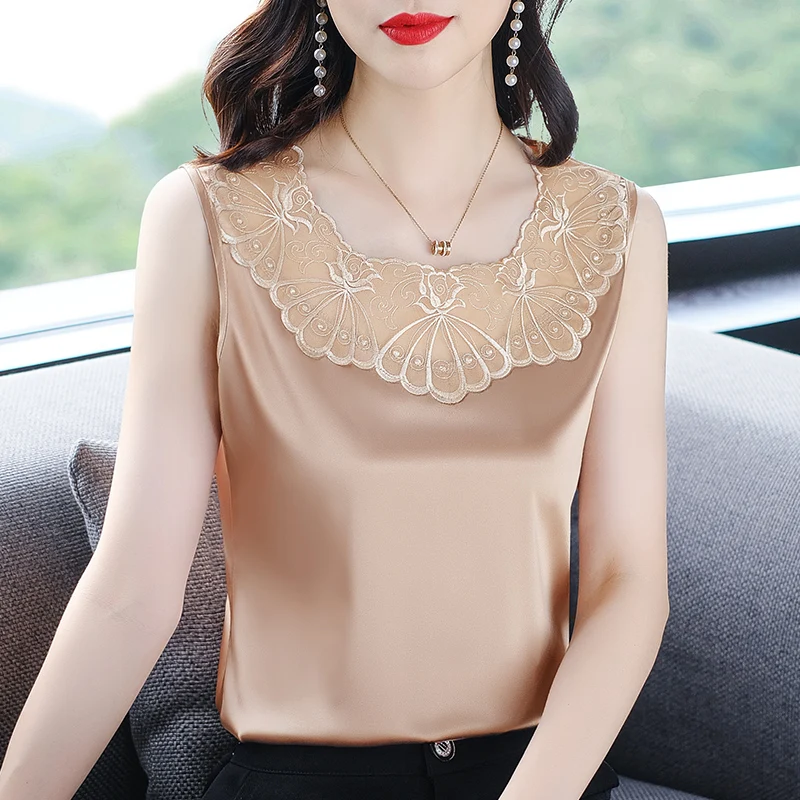 Lace Acetate SATIN Patchwork Sleeveless Tank Tops Korean Fashion Women Clothes Casual 2022 Summer Season Thin Crop Tops
Lace Acetate SATIN Patchwork Sleeveless Tank Tops Korean Fashion Women Clothes Casual 2022 Summer Season Thin Crop Tops