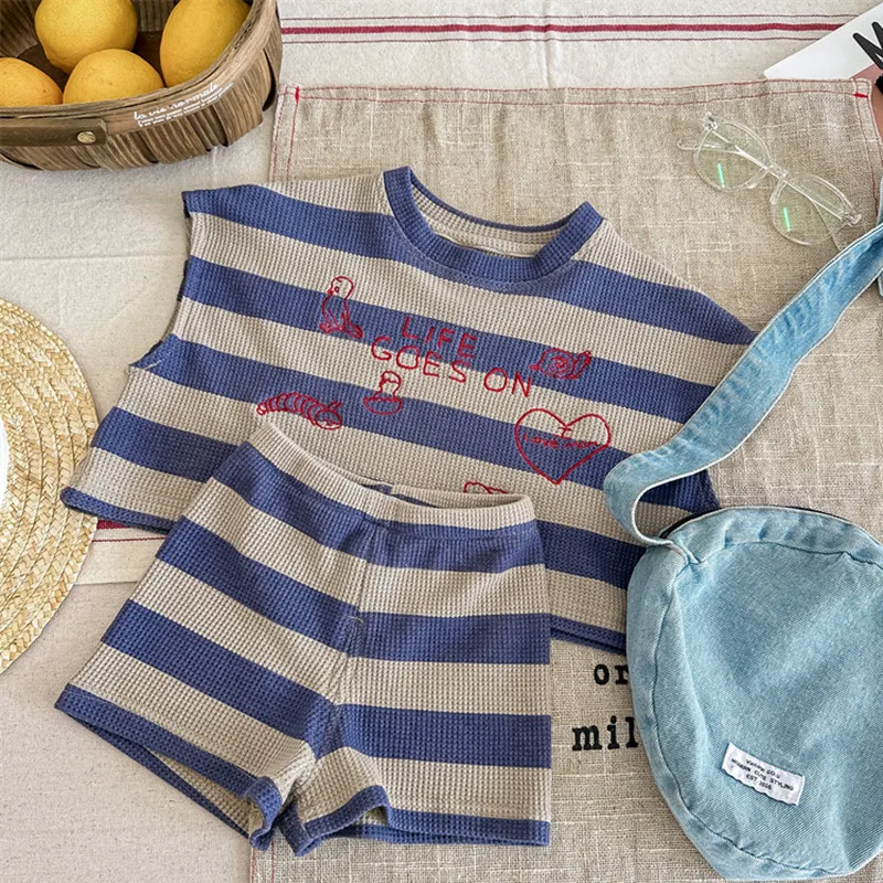 deer jonmi 2023 Summer Korean Style Unisex Kids Striped Outfits Embroidery Loose Tops Shorts 2pcs Toddlers Kids Clothing Sets
deer jonmi 2023 Summer Korean Style Unisex Kids Striped Outfits Embroidery Loose Tops Shorts 2pcs Toddlers Kids Clothing Sets