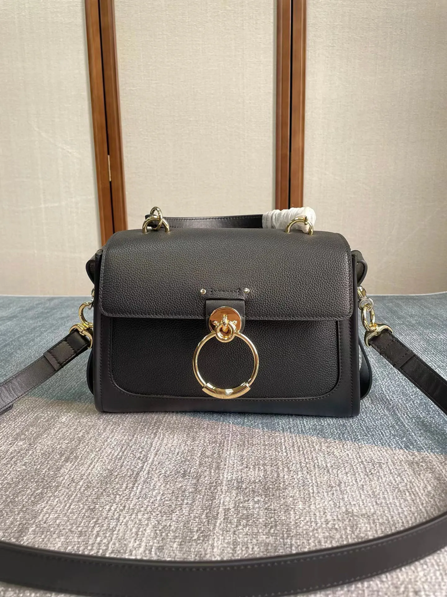 2022 Trends Top Luxury Designer handbags Fashion Leather Women Messenger Shoulder Bags
2022 Trends Top Luxury Designer handbags Fashion Leather Women Messenger Shoulder Bags