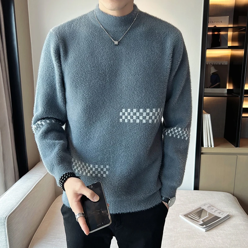 Men New Autumn and Winter Pullover Classic Knitted Mink Velvet Warm Half-high Collar Fashion Casual Bottoming Sweater
Men New Autumn and Winter Pullover Classic Knitted Mink Velvet Warm Half-high Collar Fashion Casual Bottoming Sweater