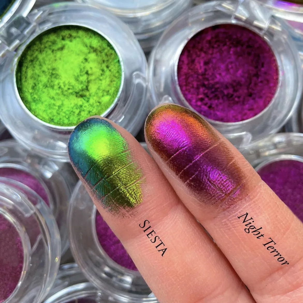 2022 News 9 color punk style optical chameleon light change eye shadow diamond light change eye shadow
2022 News 9 color punk style optical chameleon light change eye shadow diamond light change eye shadow