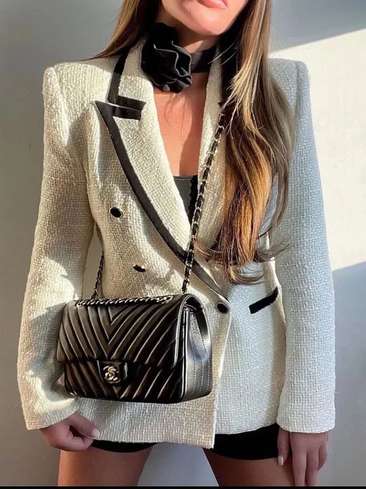 Women Autumn Fashion Contrast trim Double Breasted Texture Blazer Coat Vintage Long Sleeve Pockets Female Outerwear Chic
Women Autumn Fashion Contrast trim Double Breasted Texture Blazer Coat Vintage Long Sleeve Pockets Female Outerwear Chic