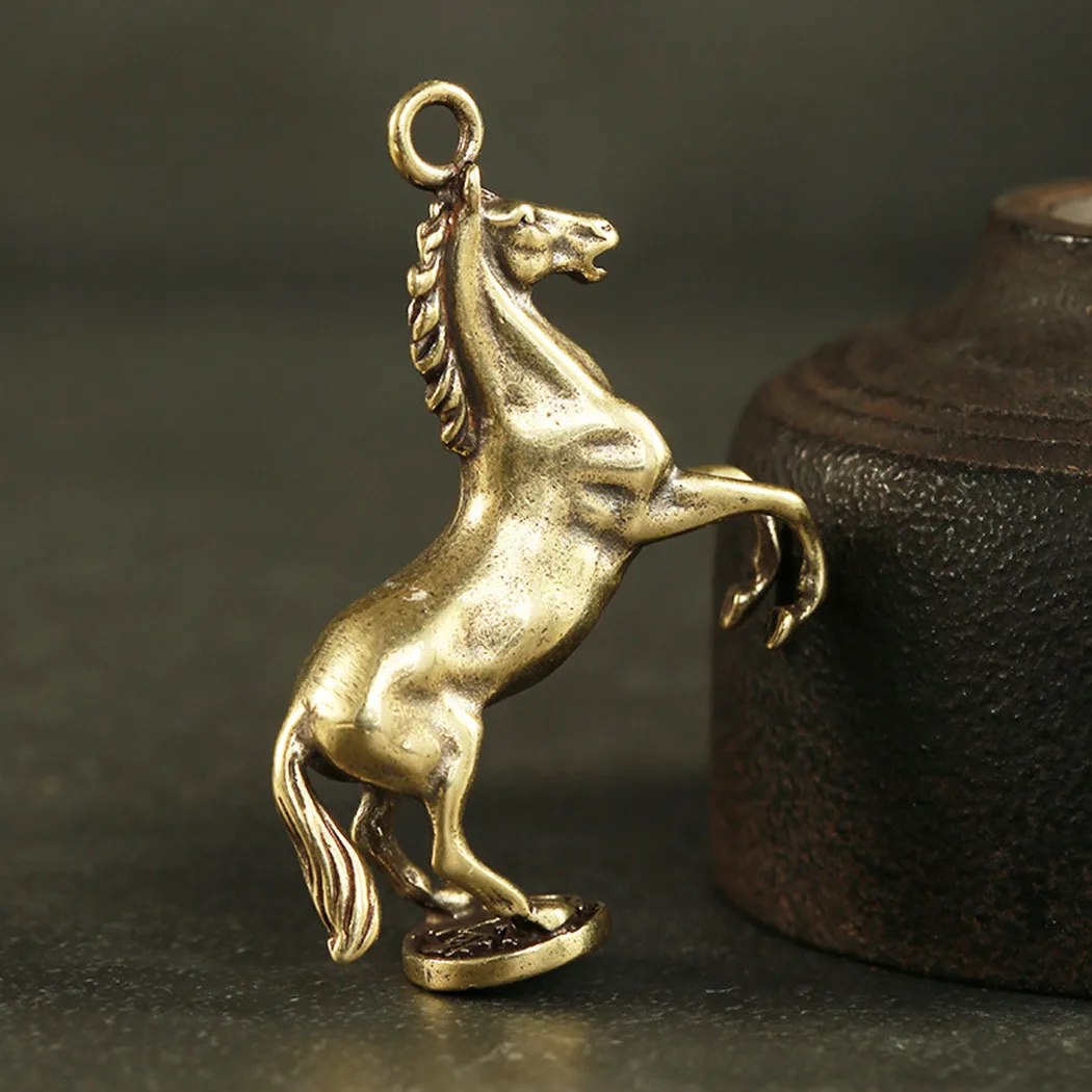 Mini Vintage Brass Ornaments Figurines Running Horse Statue Car Key Chain Pendant Office Desktop Decorations Craft Toys Gift
Mini Vintage Brass Ornaments Figurines Running Horse Statue Car Key Chain Pendant Office Desktop Decorations Craft Toys Gift