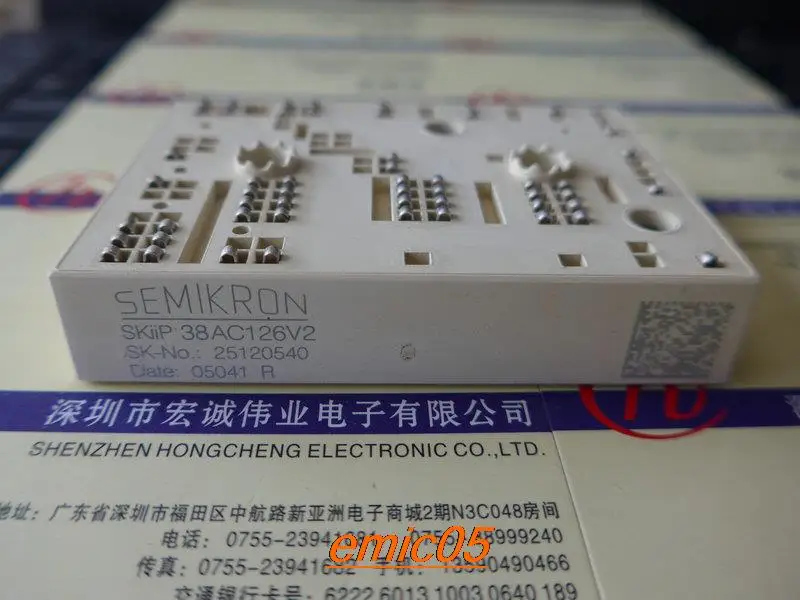 Оригинальный запас SKIIP38AC126V2 
Оригинальный запас SKIIP38AC126V2