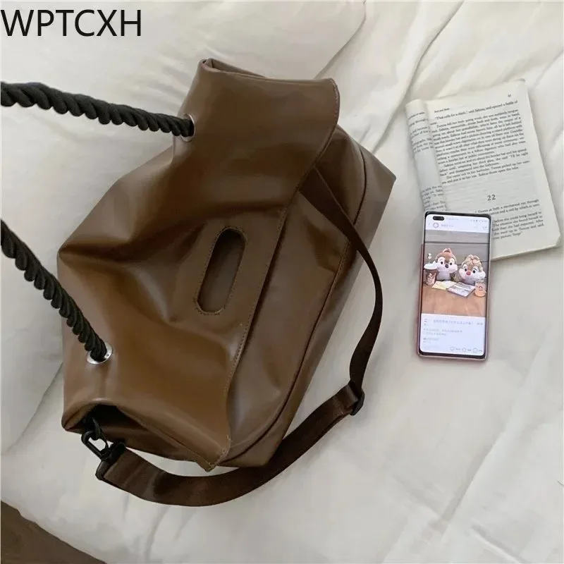 2023 New Fashion South Korea Tote Bag Crossbody Bag Commuter Bag Vintage Large Capacity Briefcase Lady Vintage Underarm Bag
2023 New Fashion South Korea Tote Bag Crossbody Bag Commuter Bag Vintage Large Capacity Briefcase Lady Vintage Underarm Bag