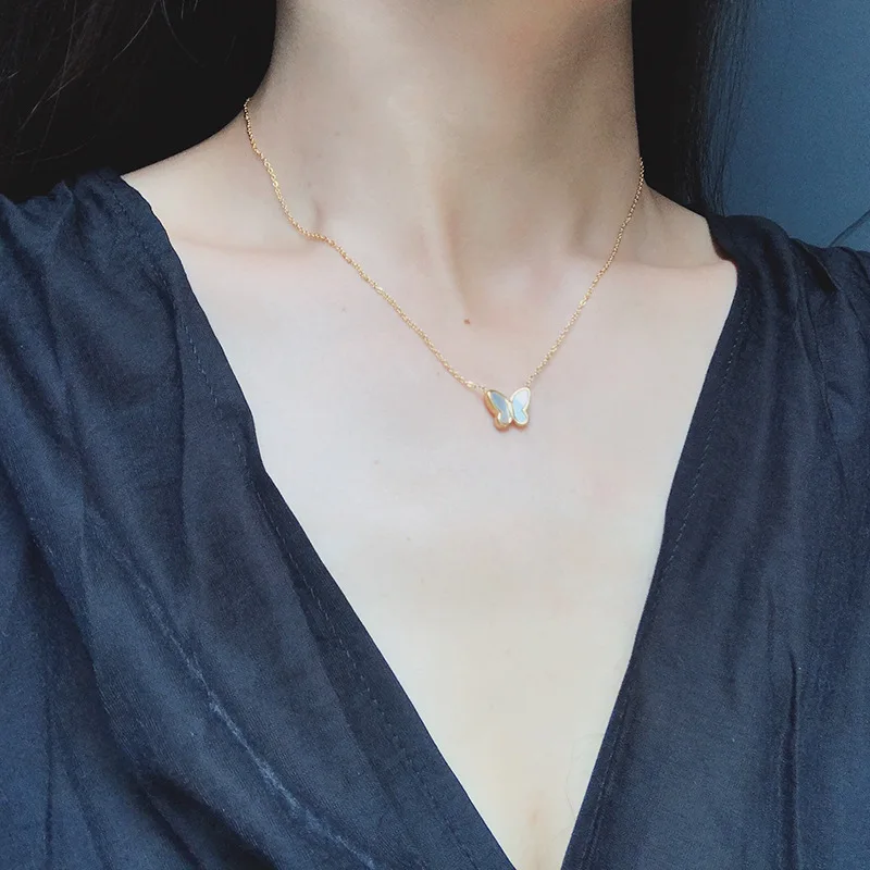 Shiny Butterfly Pendant Necklaces for Women Fashion Classical Clavicle Chain Pendant Necklace Charm Jewelry Gift
Shiny Butterfly Pendant Necklaces for Women Fashion Classical Clavicle Chain Pendant Necklace Charm Jewelry Gift