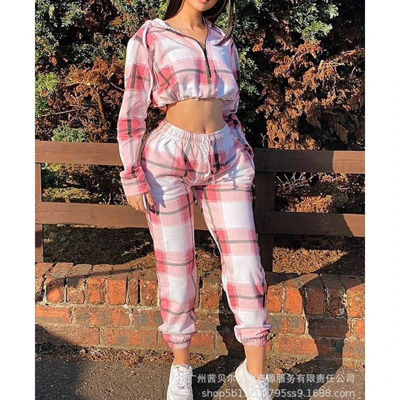 Women Casual Plaid Slim Suit Spring Summer Long Sleeve Zipper V-neck Hooded Top Drawstring Mid Waist Pencil Pants Trousers Suit
Women Casual Plaid Slim Suit Spring Summer Long Sleeve Zipper V-neck Hooded Top Drawstring Mid Waist Pencil Pants Trousers Suit