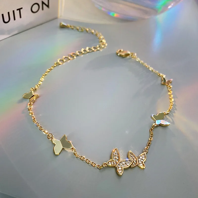 Korean Gold Colour Zircon Butterfly Bracelet for Women Personality Fashion Luxurious Accessories Daily Collocation Birthday Gift
Korean Gold Colour Zircon Butterfly Bracelet for Women Personality Fashion Luxurious Accessories Daily Collocation Birthday Gift