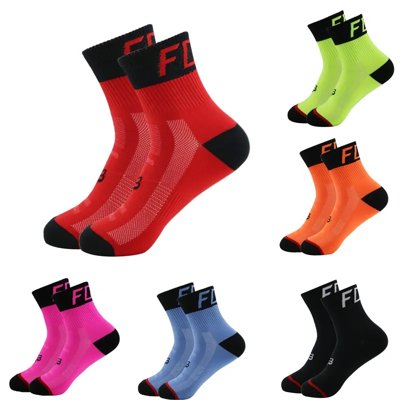 Outdoor Sport Mountain Cycling Socks Basketball Running Training Sport Socks MTB Road Bike Bicycle Cycling Socks For Men &Women
Outdoor Sport Mountain Cycling Socks Basketball Running Training Sport Socks MTB Road Bike Bicycle Cycling Socks For Men &Women